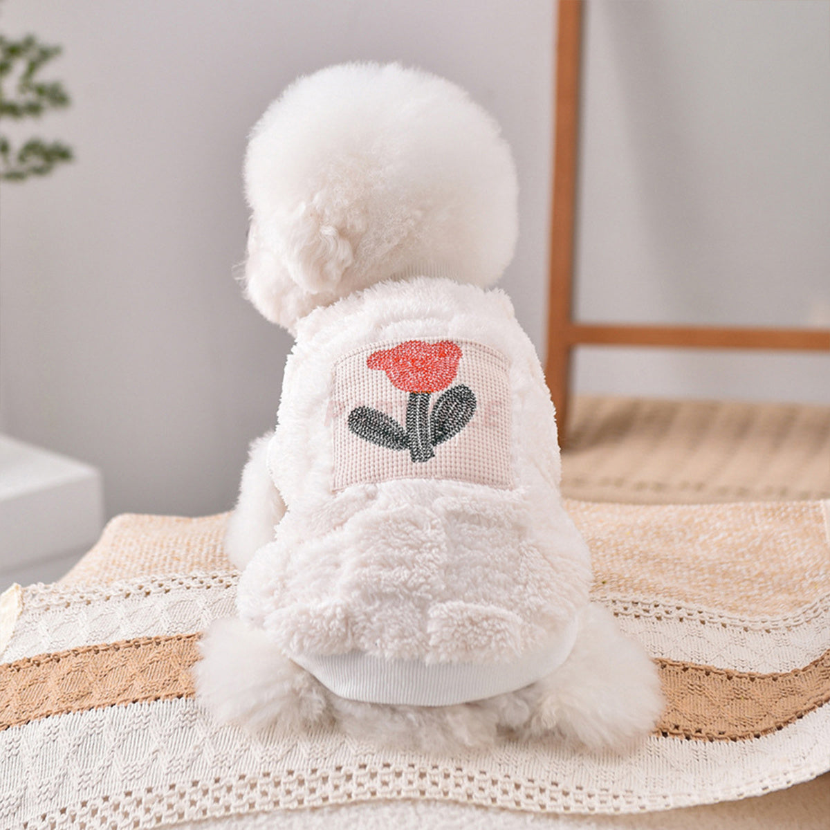Dog Rose Embroidery Warm Vest