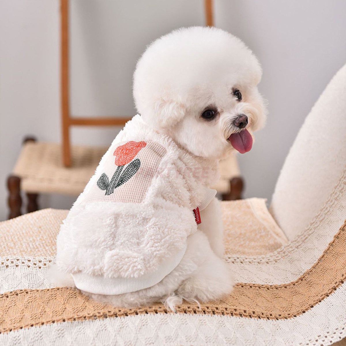 Dog Rose Embroidery Warm Vest