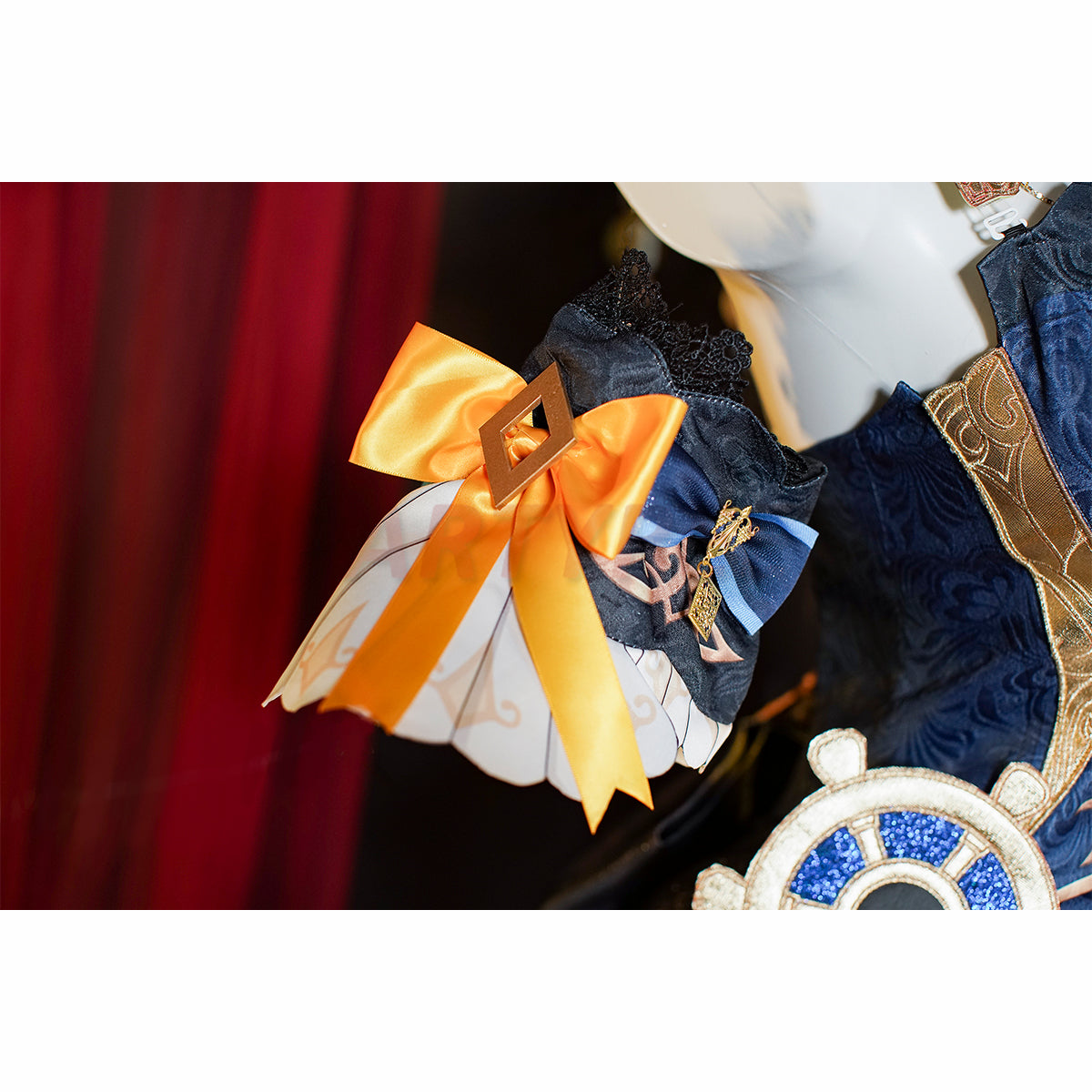 Genshin Impact Navia Cosplay Costume